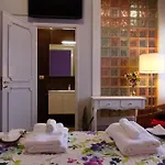 Séjour chez l'habitant Viola In Zona Tranquilla - Madame Fannj *