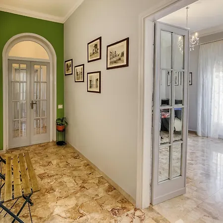 Pansiyon Viola In Zona Tranquilla - Madame Fannj *